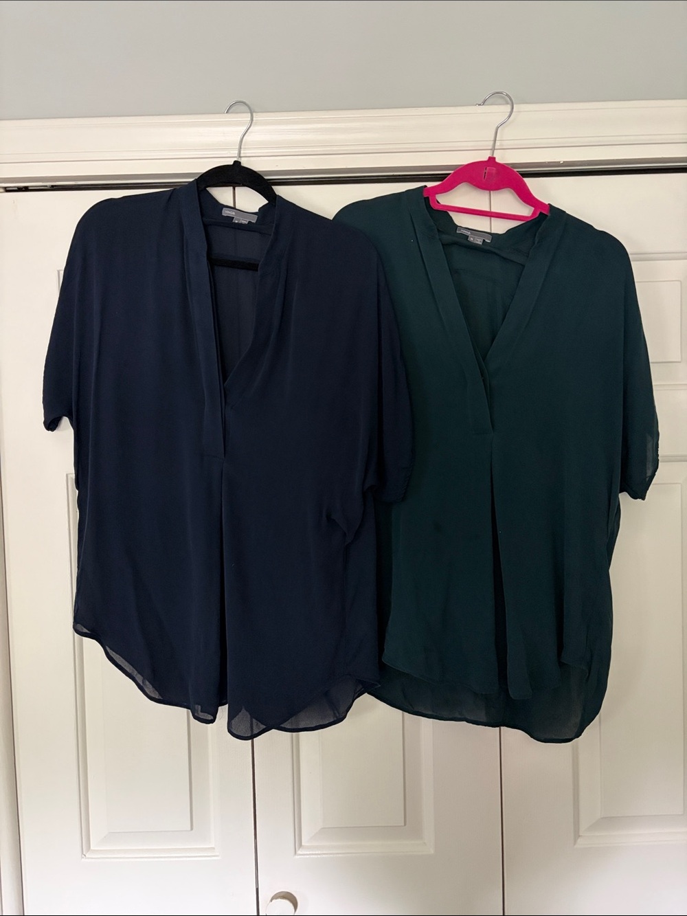 Vince silk v-neck basic tops M